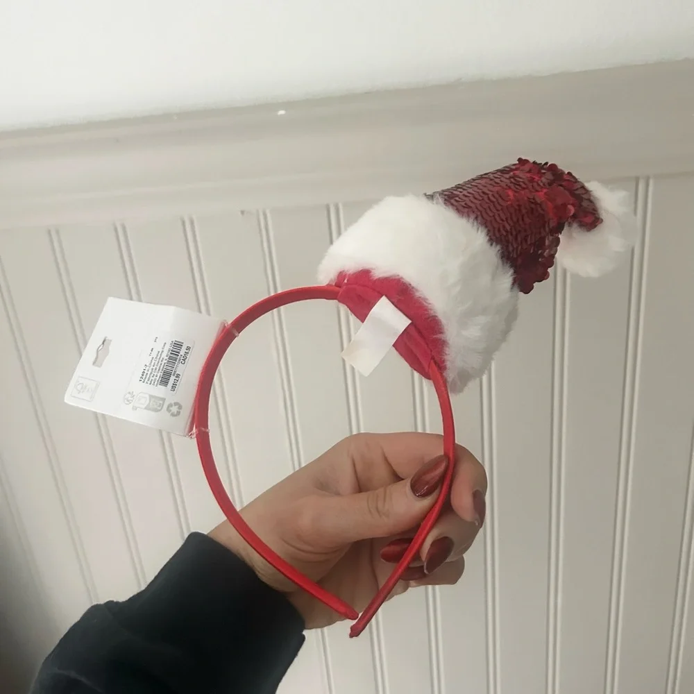 Claires sparkly red